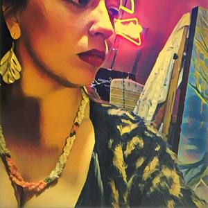 Meet your Posher, Belle